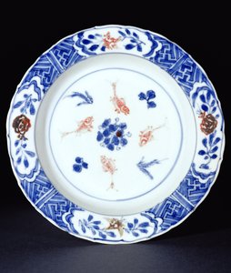 Piatto decorato in blu sottosmalto con tocchi di rosso rame, tarda dinastia Ming, c.1630